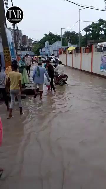 The hospital turned into a pond due to rain for some time" Sasaram Rohtas (Bihar)