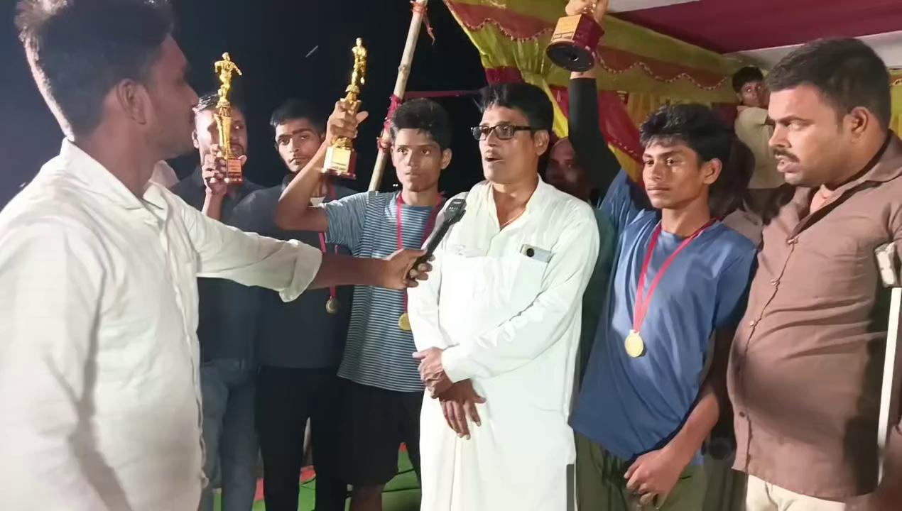 छोटे से बच्चे ने किया कमाल दौड़ प्रतियोगिता में जीत 25000 रुपए का इनाम।।
समाधान केंद्र द्वारा कराया गया राघोपुर में पहली बार आयोजित। Nitish Kumar Nitin