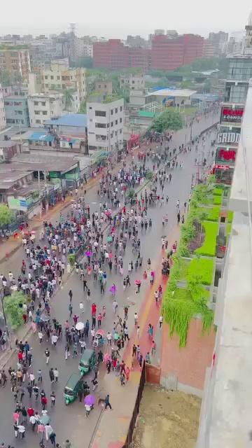 Rampura to Badda, A sea of people.