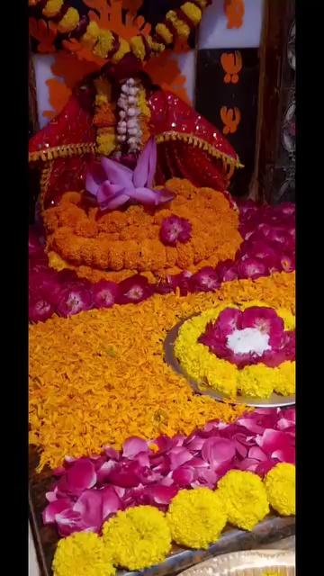 Maa yashvantri devi mandir me Navratri k dusre Din Ki sandhya arti k darshan Jay Mata ki