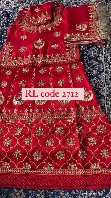 Royal Rajputi Poshak, sarees and Turben (Safa) Store
शाही राजपूती पोशाक, साड़ी एवं साफा स्टोर
हमारी संस्कृति, हमारी विरासत, हमारी पहचान
वाट्सअप नम्बर 8003672000
प्रसिद्ध कारीगरों द्वारा ब्रांडेड कपडे पर हाथ से बनी हुई शानदार पोशाकें,उचित मूल्य पर आपके घर तक पहुंचाने की व्यवस्था।
राजपूत समाज की पारम्परिक शाही राजस्थानी राजपूती पोशाक, शाही कपड़े, शाही लाख की चूड़ियां,ऑरिजनल क्रिस्टल के कडे एवं सम्पूर्ण शाही संग्रह जो पूरे भारत वर्ष में शाही राजपूताना संस्कृति से प्रेरित मंत्रमुग्ध कर देने वाला संग्रह है।
आप एक बार अवश्य पधारें। आनलाईन पार्सल पहुंचाने की सुविधा भी उपलब्ध है हुकुम।
आर्डर के लिए संपर्क नम्बर 8003672000
राजेश्वरी कंवर (पूर्व प्रधान)
देवड़ा हाऊस, मानपुरा कालोनी, जालोर (राजस्थान)