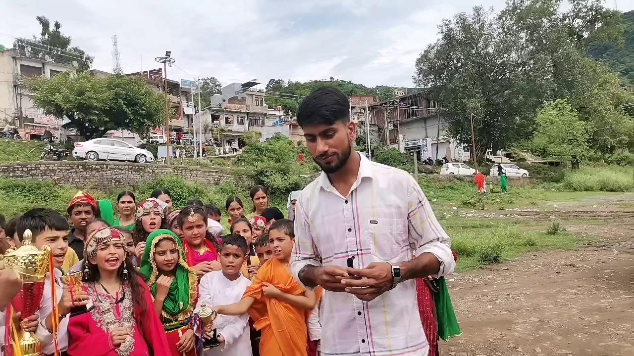 Shiksha Kendra Chainpur Kalakote Wining First Prize In Independence Day Program At kalakote.