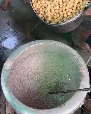 Art of making of Chole Bhature in Karnal