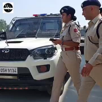 *Ek Paed Shaheedon Ke Naam: SP Sopore Divya-D (IPS) leads plantation drive at DPL Sopore*