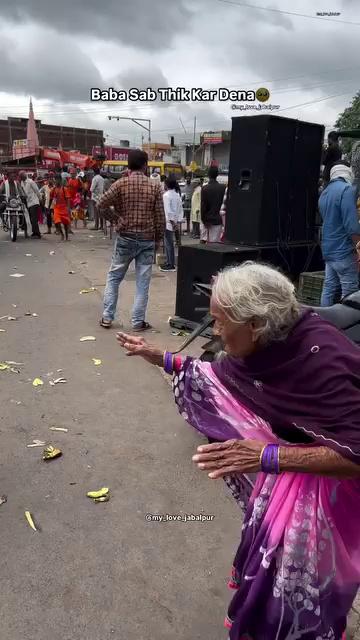 हम आपकी कावड़ तो नहीं लेकर आ सकते लेकिन हां सच्चे मन से यहां से हाथ जरूर जोड़ सकते हैं
my_love_jabalpur
.
.
.
.
.