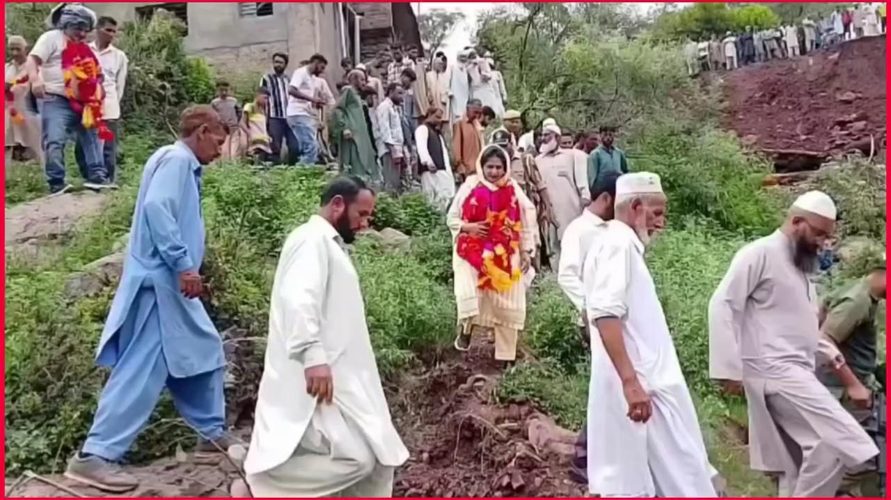 *Today, Hon'ble Chairperson District Development Council Poonch Mrs Tazeem Akhter along with Executive Engineer Shokat Ali, AEE Zia ul Rehman Kohli, JE Shahzad Dar and other officials from the PWD R&B department were their while inaugurating the Bridge. Construction project over Sathra River Tehsil Mandi, of District Poonch. This significant project, funded under NABARD with a budget of INR 11.93 Crore work under Public Works Department, & work is allotted to M/S UDAY SHIVAKUMAR INFRA LTD.*