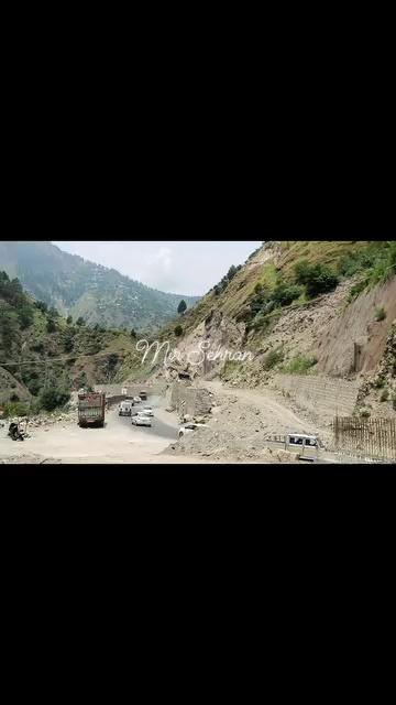 Current situation at Gangroo Ramsoo sector traffic movement restored