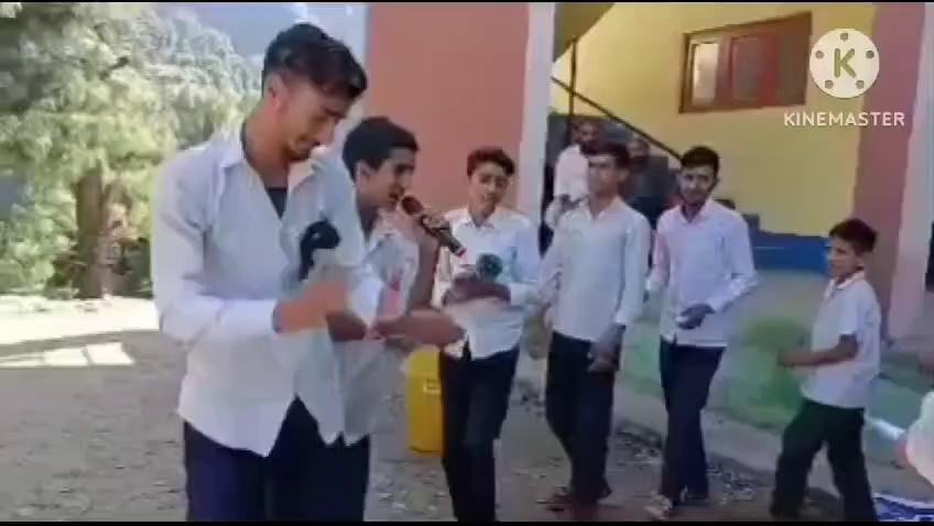 Cultural activity performed by staff and students of Govt.High School Budhli on the eve of Swacchta Pakhwada 2024.
#SwachhBharat #CleanlinessDrive #shuchitasangram #swacchtapakhwada2024
Ministry of Education School Education Department, J&K Samagra Shiksha, J&K NEWS- Directorate Of School Education Jammu District Administration DODA Dipr Doda