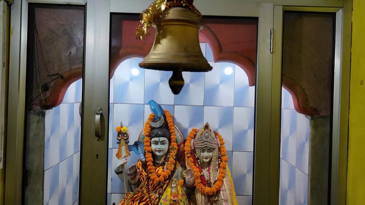 लखनपुर सत्यनारायण मंदिर में
जंगमो द्वारा किया गया शिव विवाह का गुणगान