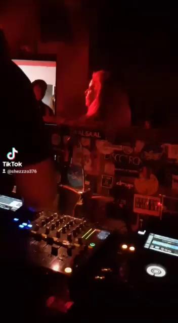 me playing live " ClubBukoswki Heilbronn" more live gigs coming very Soon (please subscribe to my channel) to get updatet and more content