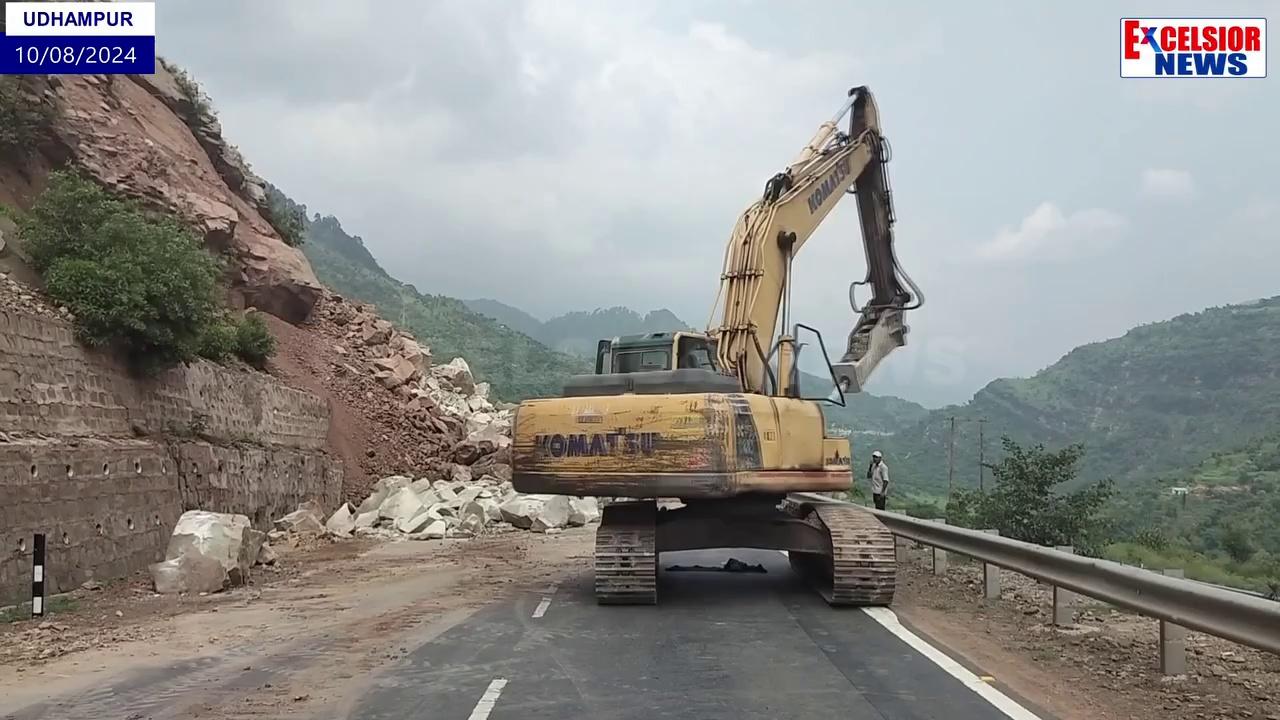 Men and machinery have been deployed to clear landslides on Jammu-Srinagar national highway at Kheri , Lambar Morh in Udhampur District , resulting in traffic disruption.