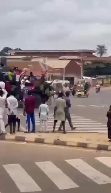 Protesters in Kaduna stole a police armored vehicle and they’re enjoying the ride
this is not good for our nation at all
Shared from WhatsApp. Protesters in Kaduna stole Police Amour Vehicle n they're enjoying the ride.
https://whatsapp.com/dl/source=sfw