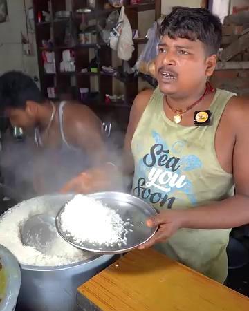 Gareebo Ka 5 Star Hotel Wala Cheapest Bihari Mutton Chawal Thali In Patna Rs. 70/- Only