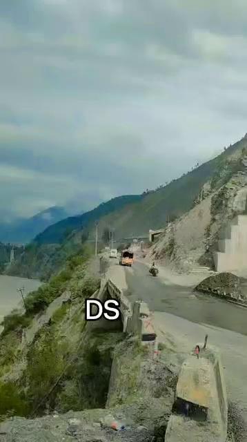 Traffic update at 0900 hrs
SANJY down convoy plying from Kashmir Valley and passenger traffic plying from Jammu towards Srinagar on Jammu-Srinagar NHW. Commuters are advised to follow traffic advisory issued by Traffic Police, follow lane discipline, overtaking will lead to congestion. SSG Road/Mughal Road/Bhaderwah-Chamba Road, NH-244 through for vehicular movement.