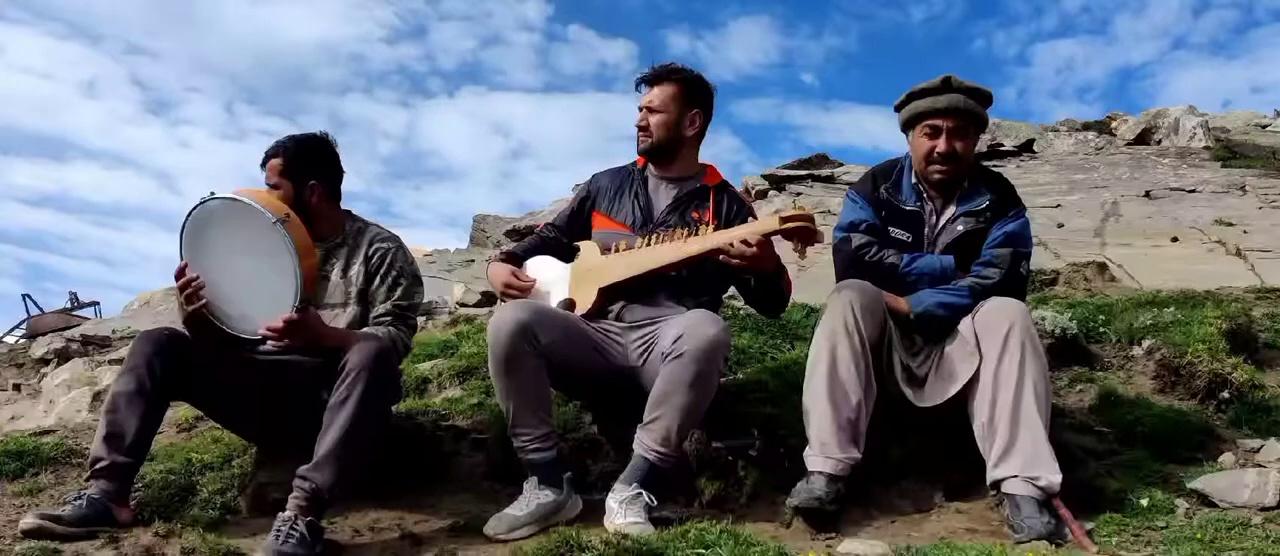 Burushaski Ginan by Moazzam Ali Khan | 17000ft Above Sea Level | Nasirabad Hunza Mountains || Mountain Ginans