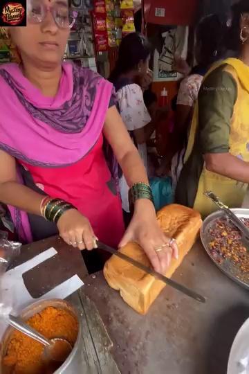 Masala Toast Making In Kolhapur