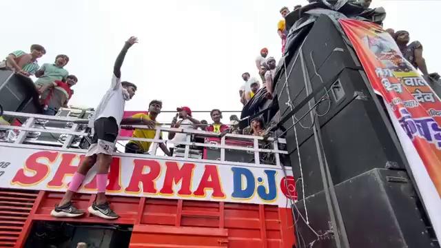 शर्मा DJ VS DHADKAN DJ मे लडाई मुरादाबाद कावड यात्रा 2024