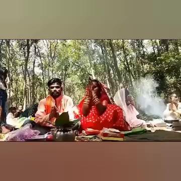 महराजगंज (उत्तर प्रदेश): एक हिंदू परिवार जंगल में जामुन के पेड़ को देवी बता पूजा कर रहा था तभी जामुन का पेड़ उनके ऊपर आ गिरा…
गंभीर रूप से घायल 6 लोग जिंदगी और मौत के बीच जंग लड़ रहे…