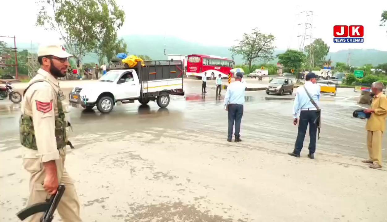 KEEPING JAMMU-SRINAGAR NATIONAL HIGHWAY CLEAR IS OUR PRIORITY: SSP NHW TRAFFIC