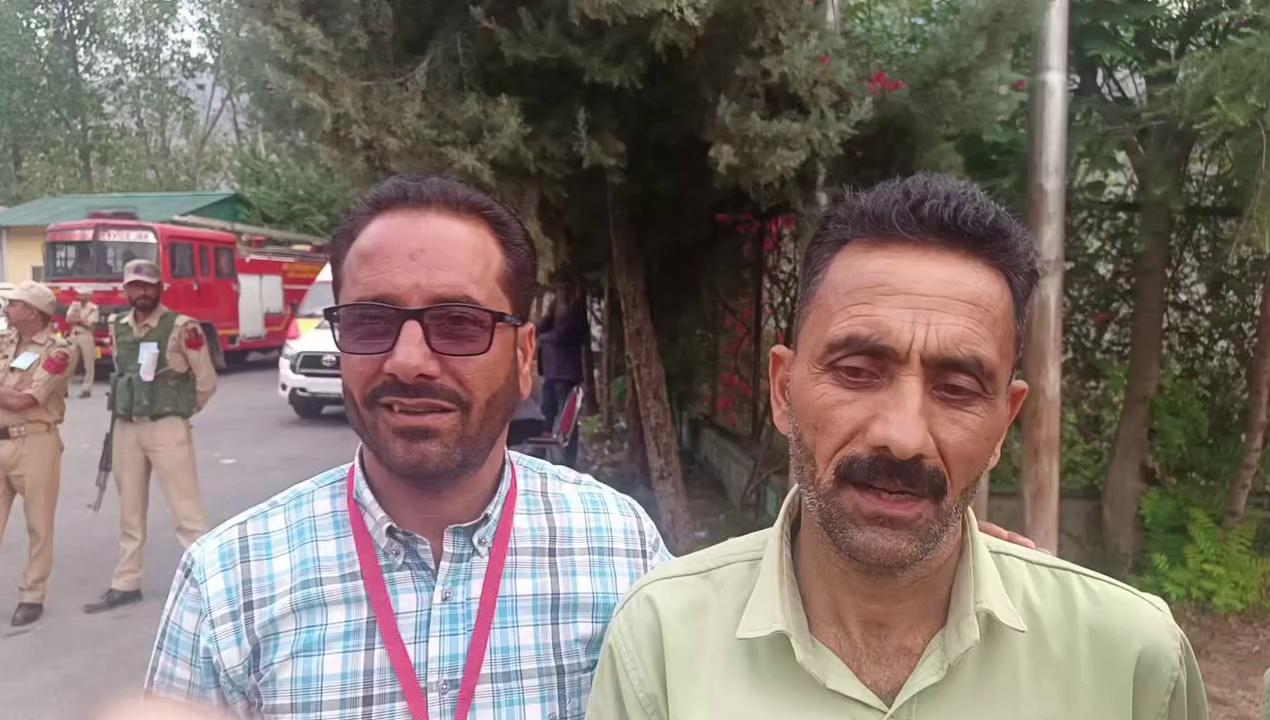 Live with Tahir Koka From Dc Office Ramban || Gool banihal constituency results #Election2024
The sajad vlogs