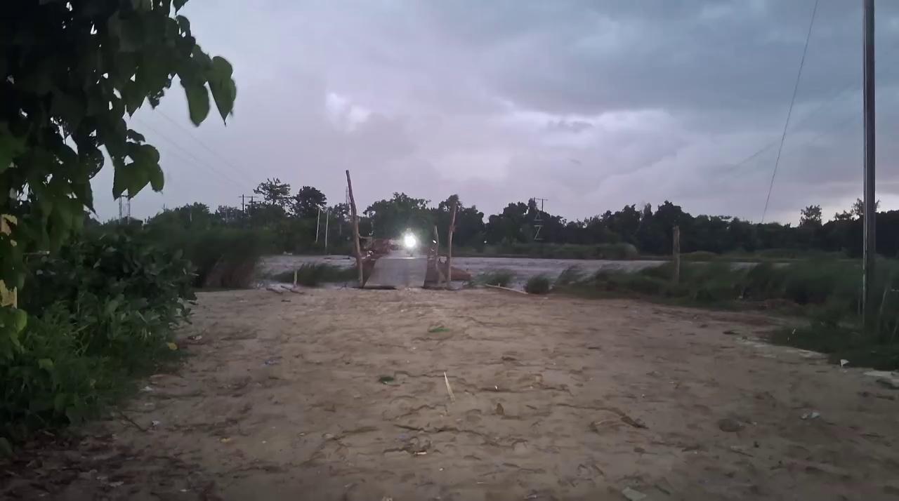 Live
Thunderstorm and Rain at Pipa Pul katra Muzaffarpur