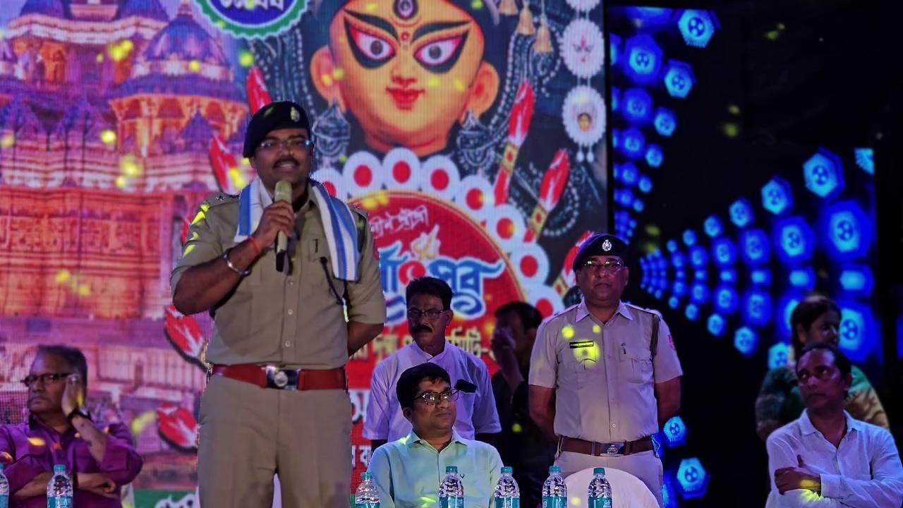 SUPERINTENDENT OF POLICE,, RANAGHAT POLICE DISTRICT respected Shri Kumar Sunny Raj sir presenting his valuable speach at our Chakdaha Singher Bagan Sanghati Sangha Puja Mandap..