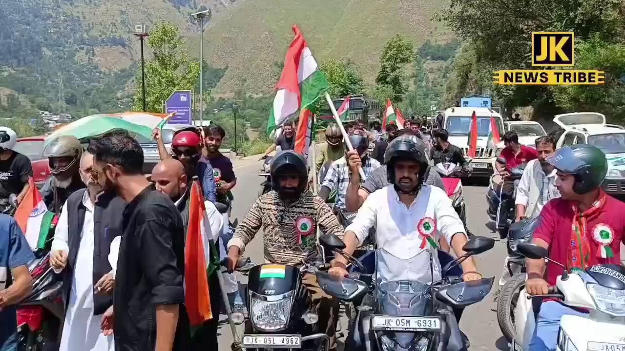BJP Senior Leader and Prabhari Baramulla Flagged off bike Rally Dedicated to Kargil Martyrs