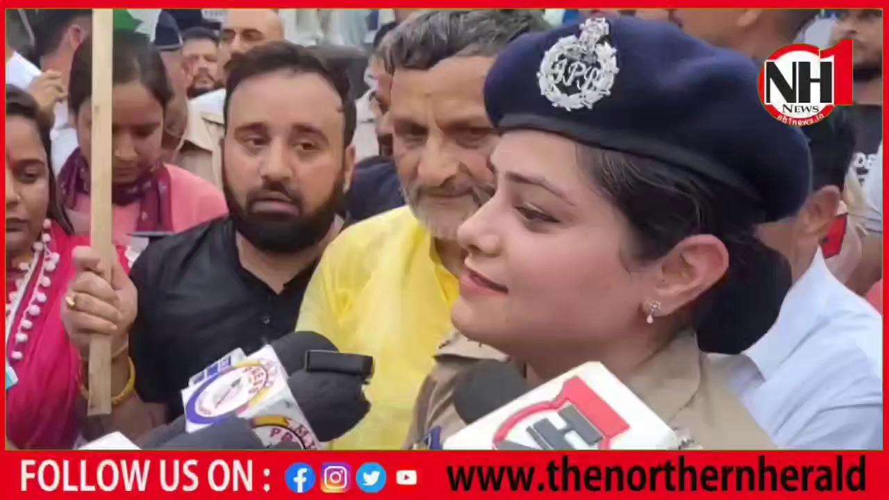 SSP #Reasi, Mohita sharma wishes everyone a Happy #Independence_Day at Mega Tiranaga rally in Katra, Vaishno Devi...