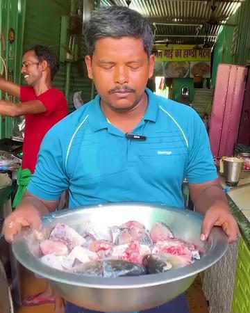 Most Viral Laxman Bhaiya Ki Bihari Style Fish Curry Thali In Patna Rs. 90/- Only