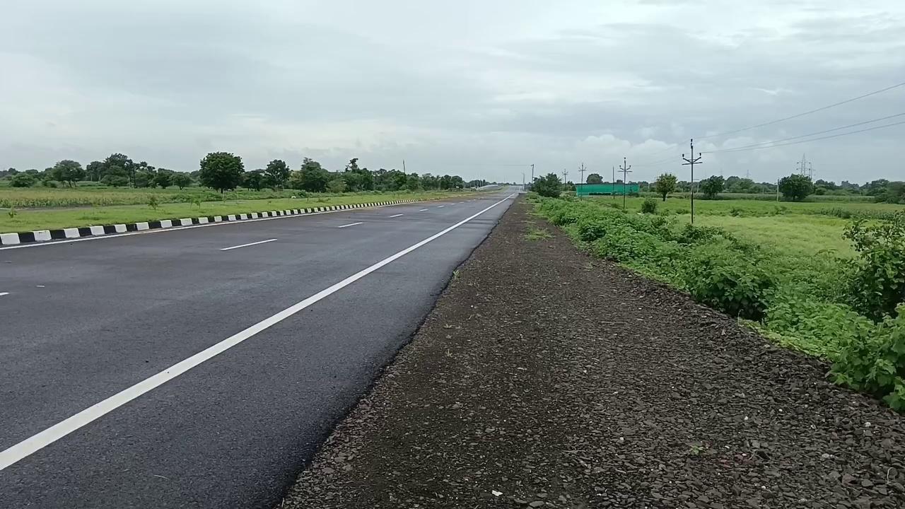 Dhule - Sambhaji Nagar Road Touch Plots || Chalisgaon || 9423577035 || Mayur Properties
.
.
.
.
Call 9423577035