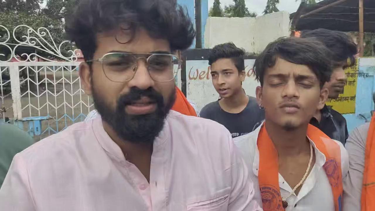 मुलताई सीएम राइस स्कूल का मामला, ABVP संगठन ने सीसीटीवी फुटेज देखने के बाद कहा, शिक्षक का हो निलंबन