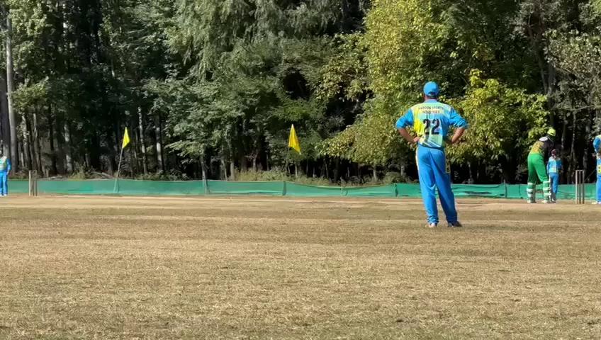 Young lad Imran sajad just 16 Year old of HSI team bowled Valley's Don of cricket Mr Asif Rasool at CharlieGund stadium Awantipora
Dream wicket for him....