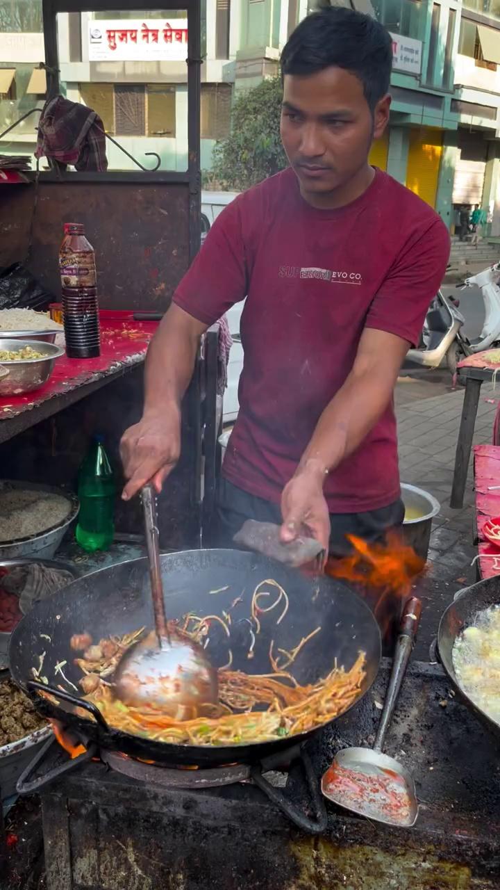 20 Year Boy selling Manchurian noodles in Nashik