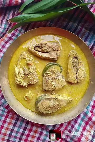 Bhapa Ilish Shorshe Diye | Steamed Hilsa in Mustard Paste.
Hilsa (Ilish), the beloved fish that connects Bengali to its root every once a year.