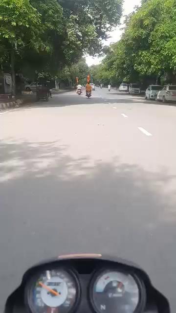 यह वीडियो मयूर विहार फेज 3 दिल्ली का है......