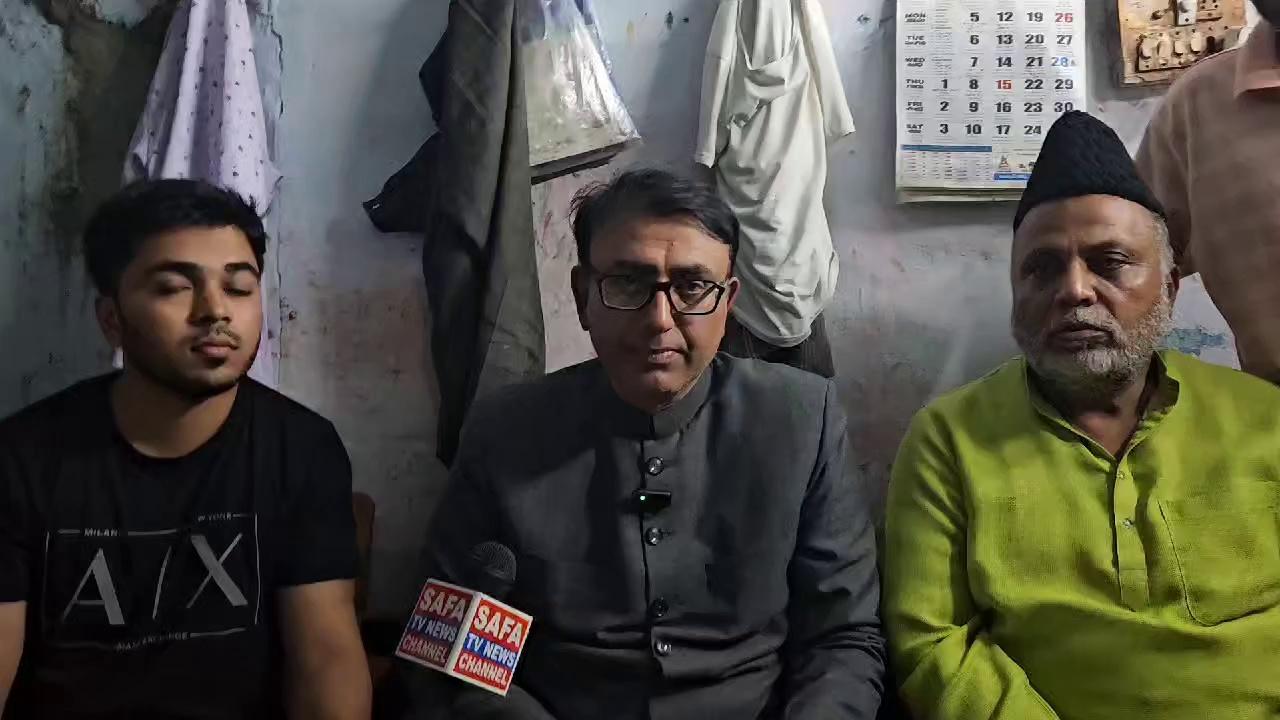 One minor girl kidnapped & raped by Congress Counsellor in Bodhan, Nizamabad District, Amjed Ullah Khan meets the victim family and helps her with Rs/ 50,000 :