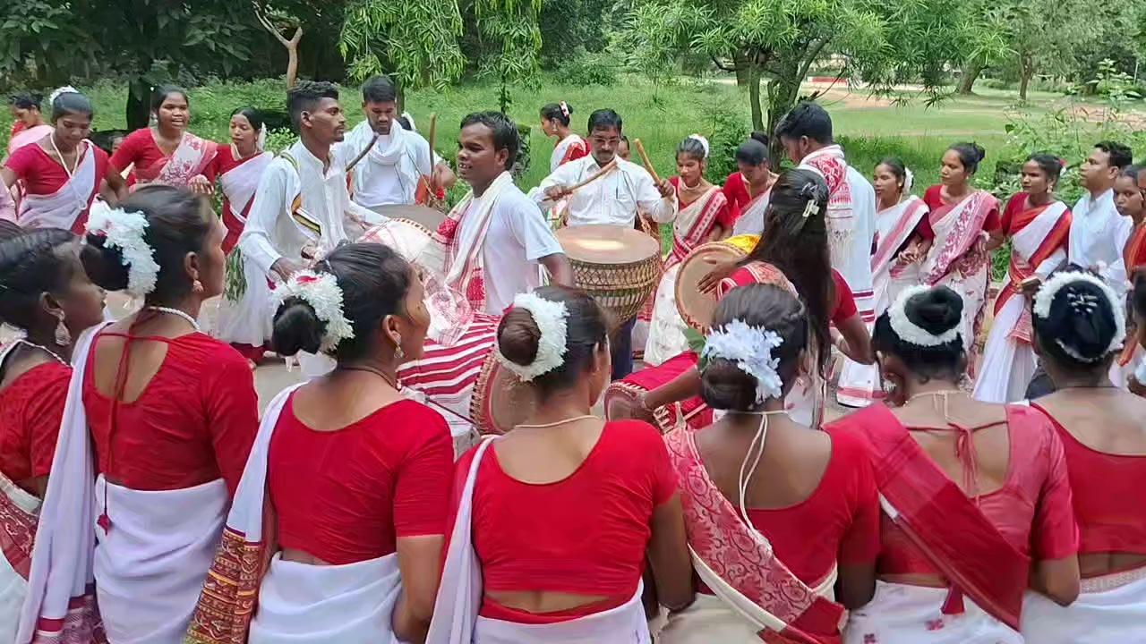 Gumla college ka dance