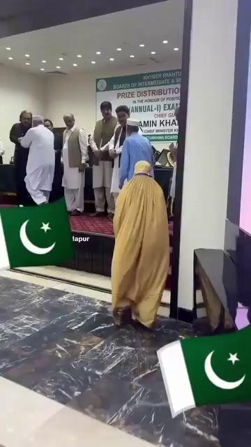 Masha Allah Manam Huraky Sta Haya Ta Salam
Pa Dwra Lasa
Dumra Ba Haya Allah De Zamoga Tolu Pohtanu Ta Daga Shan Soch Warke Sanga Che Taso De Nura Hum De Allah Pak De Kamyba Ka Sara Da Pohtu Aw Ba Haya