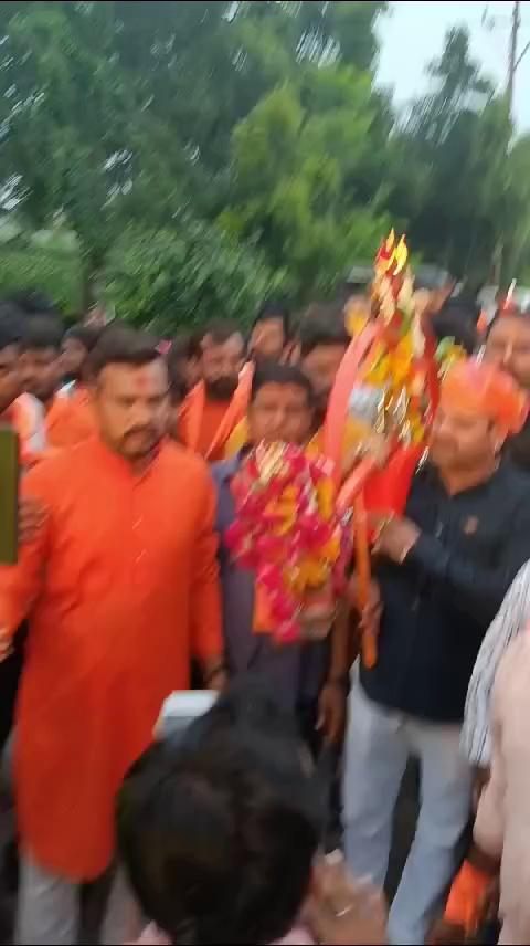 हर हर महादेव
मिंडेश्वर महादेव से केदारेश्वर सैलाना तक जाने वाली सामाजिक समरसता कावड़ यात्रा का भव्य स्वागत श्री राष्ट्रीय राजपूत करणी सेना प्रदेश अध्यक्ष ठा.शिव प्रताप सिंह जी चौहान व रतलाम जिला की पूरी टीम के नेतृत्व में ताल नाका जावरा जिला रतलाम में किया गया