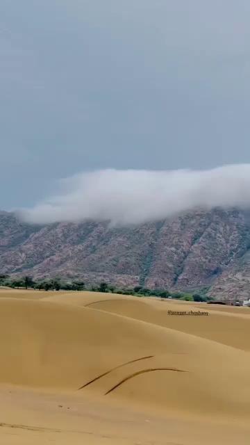 मखमली रेत और पहाडो़ की गोद मे बसा प्यारा शहर चौहटन (ननिहाल) का मनमोहक दृश्य