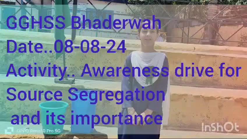 Student of GGHSS Bhaderwah explains Segregation of Waste.