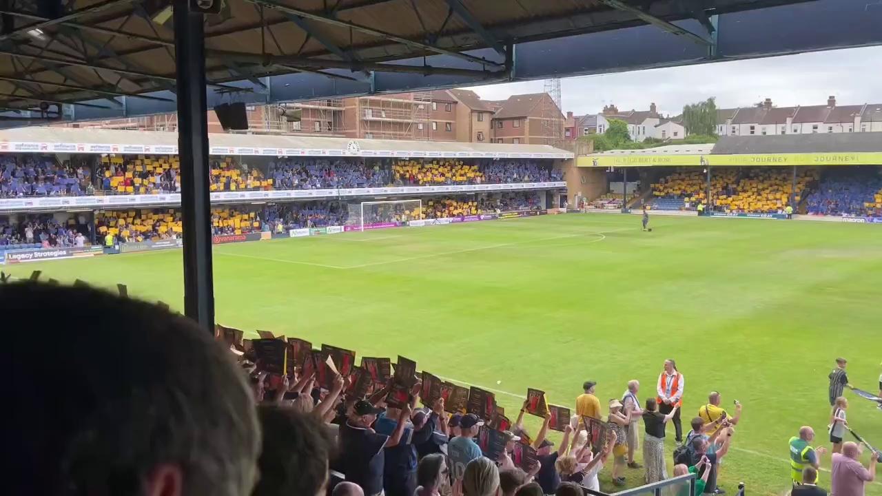 Quality display at Southend United, their first league game since news of the takeover being completed. No longer is their future at risk. Goodbye to the days of Ron Martin. Fresh optimism, hope, and one of the favourites to win promotion back to the EFL...