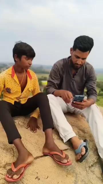 Pata nhi kya dekh liya????
#reelsfbシ #StarsEverywhere #rockylandscape #trending #rockycliff #viral #funnyreelsvideo #lifestyle #liveshow highlight Vikash Giridih Jharkhand Facebook Security Saddam Malik Tejo Kumar Giridih Jharkhand Anand Singh Vlogs Samiul Lslam