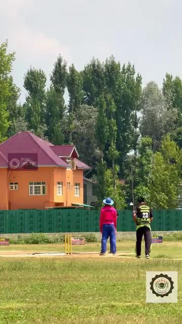 Rouf bashir (chadoora Express) vs zahoor zolo at chattergam ground
JKSportstime , Jk Sports Web. , Shining Star Sports Pampore , Kashmir Cricket Lovers , Cric.Info.Nowpora Pine Cricket League Cricket Reels