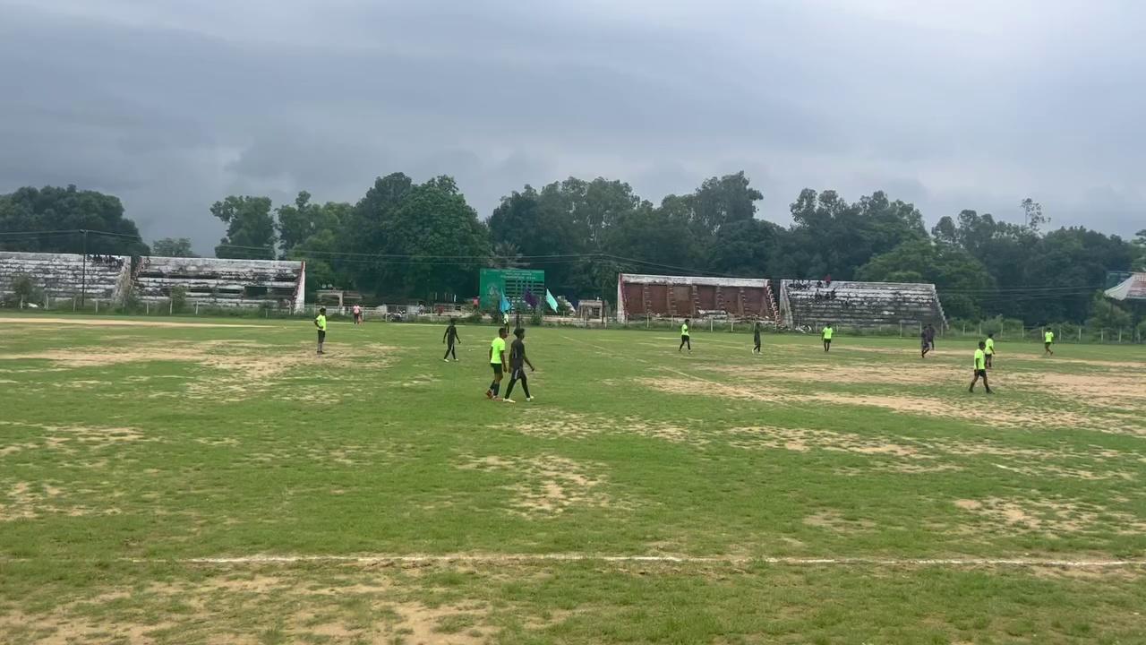 शुभारंभ मैच :कारमेल कॉन्वेंट स्कूल बिश्रामपुर विरुद्ध शासकीय उच्चतर माध्यमिक विद्यालय केन्द्रई