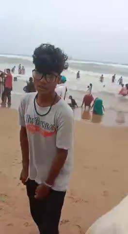 Puri sea beach