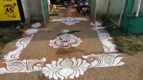 Laxmi Pooja 🙏🙏rangoli (jhuthi )........