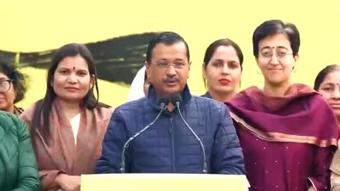 इस वीडियो को अधिक से अधिक शेयर कमेंट्स करें-
ये दिल्ली की आम आदमी की AAP सरकार है:- जो हर भाई-बहन,बड़े-बुजुर्गो,युवा-बच्चो का रखें ध्यान,करें ख्याल। जो कहा-सो पुरा किय