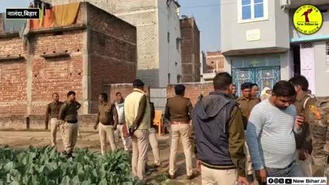 नालंदा के मेहरपर मोहल्ले में दो गुटों के बीच हुई हिंसक झड़प।।पुलिस ने इलाके को की छावनी में तब्दील।।New Bihar।।
.
.
.
#news #viral #trending #crime #crimenews #newscrime #breaking #bigbreaking #breakingnews #viralnews #biharpolice #nalandapolice #newsbihar #newbihar #newbiharbyharsh