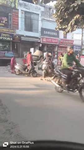 Madhubani Ke Samne sai Mandir Road Dindayal Nagar